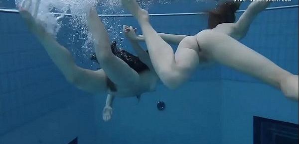  Clara Umora and Bajankina horny underwater lesbians
